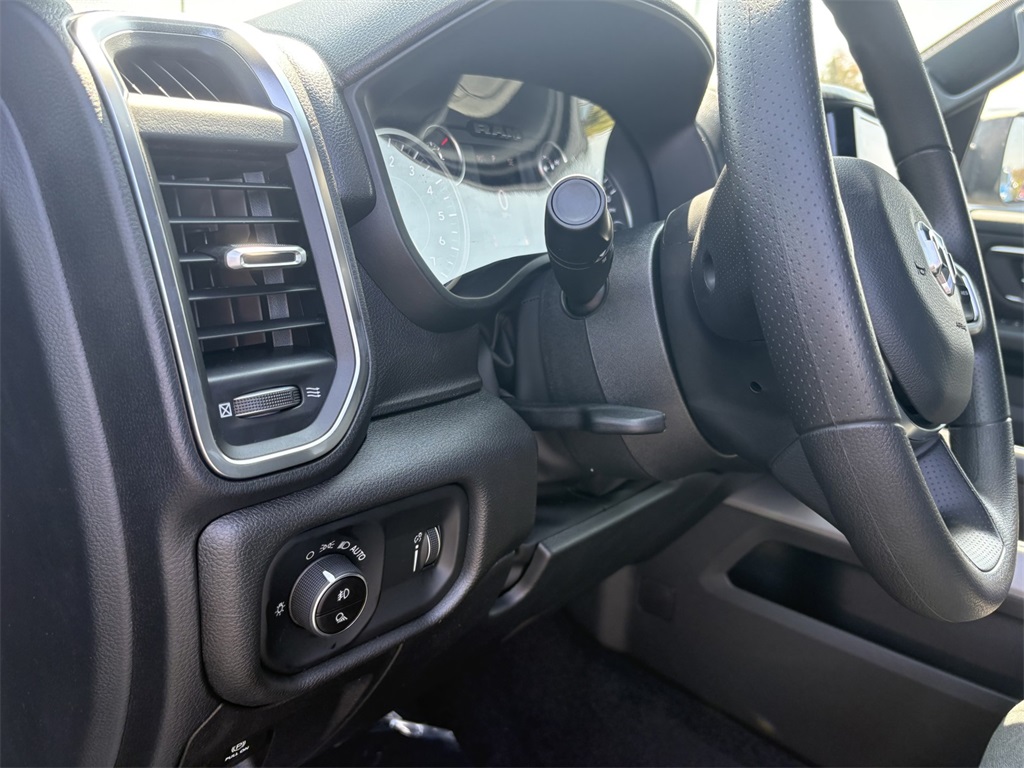 2025 Ram 1500 Big Horn photo 16