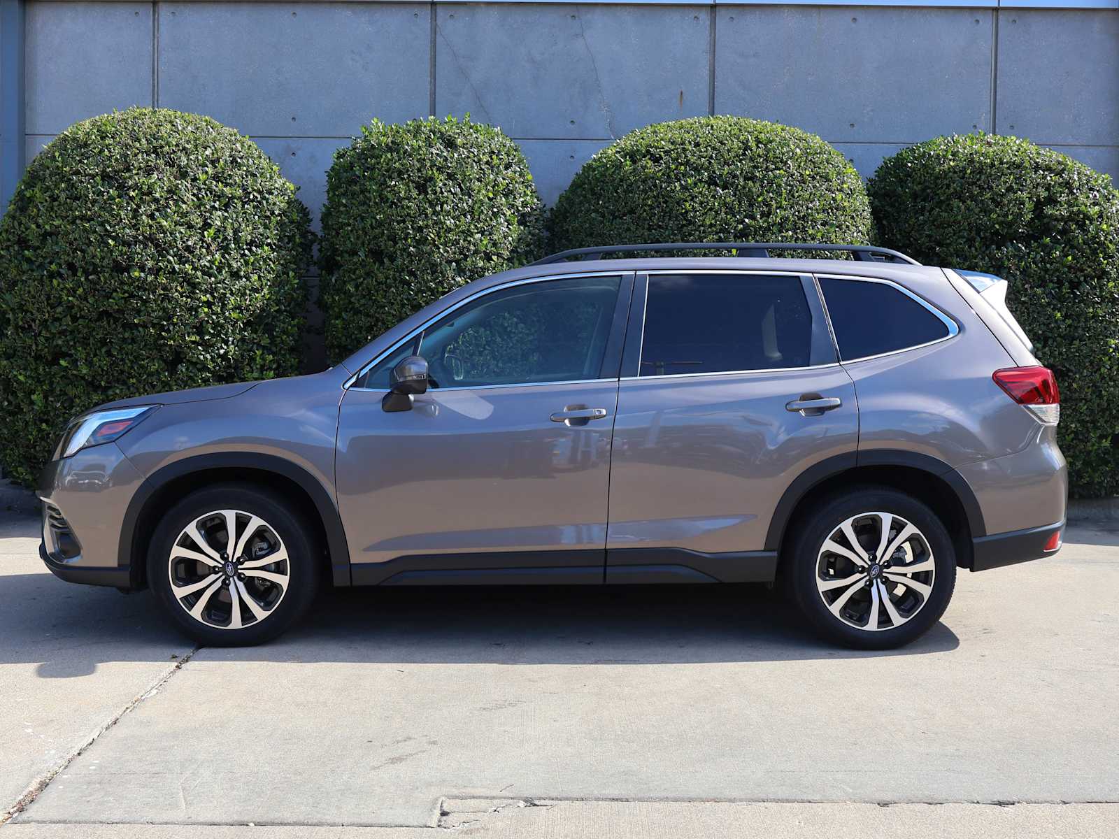 2024 Subaru Forester Limited photo 3