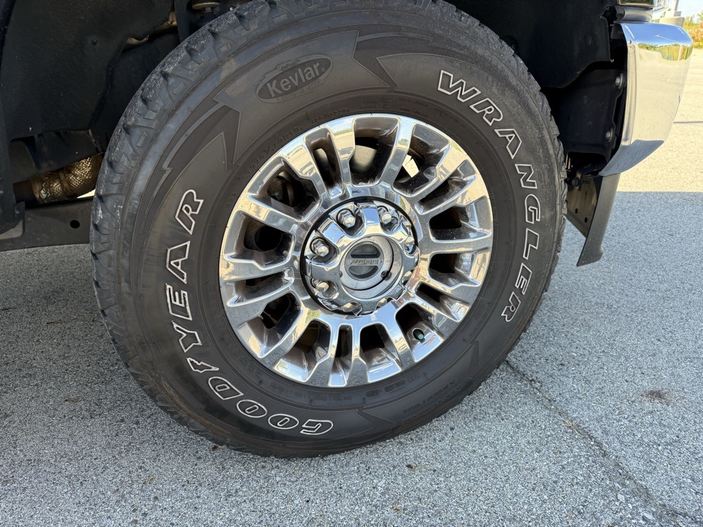 2022 Ford F-250 XLT photo 12