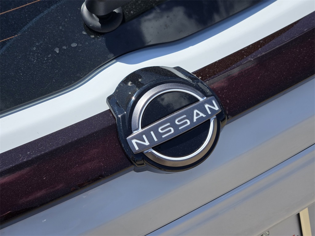 2025 Nissan Kicks Play S photo 4