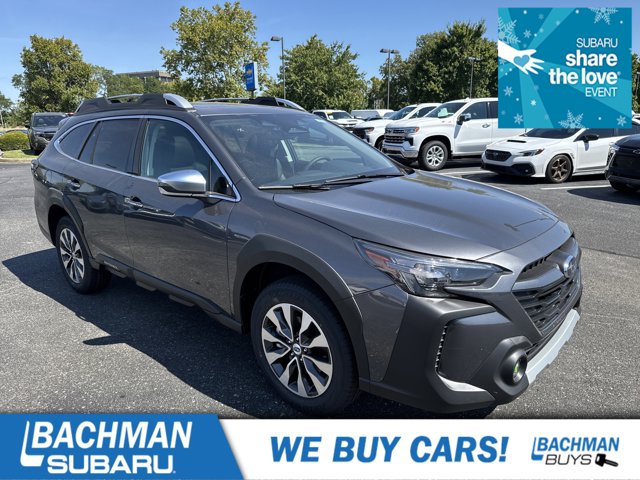 2025 Subaru Outback Touring's photo
