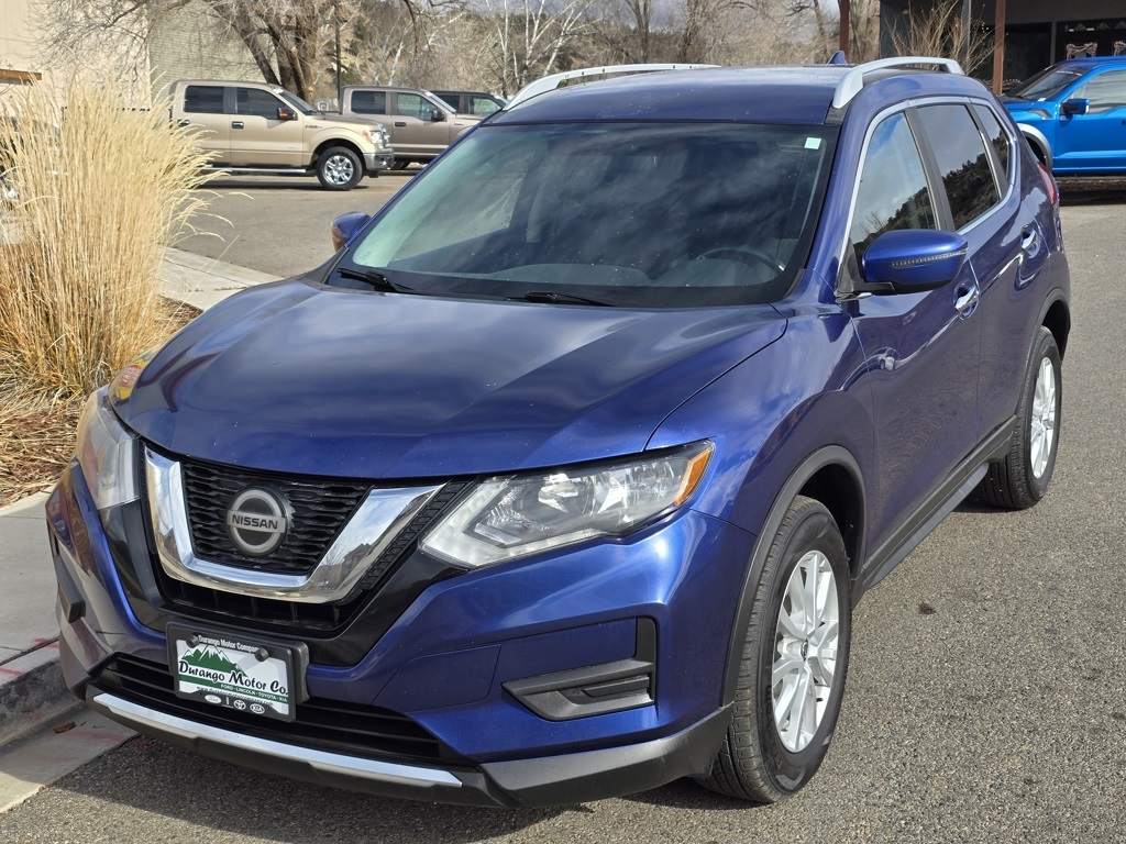 2018 Nissan Rogue SV's photo