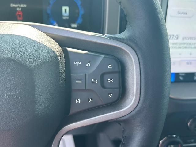 2025 Ford Bronco Outer Banks photo 24