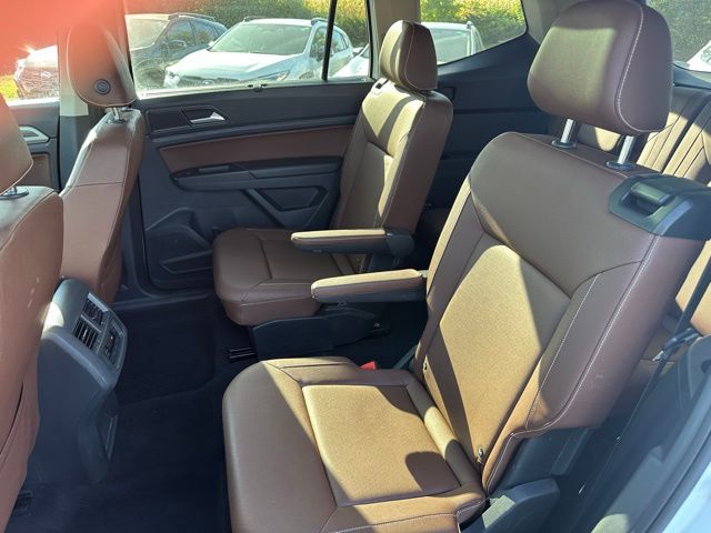 2021 Volkswagen Atlas SEL photo 32
