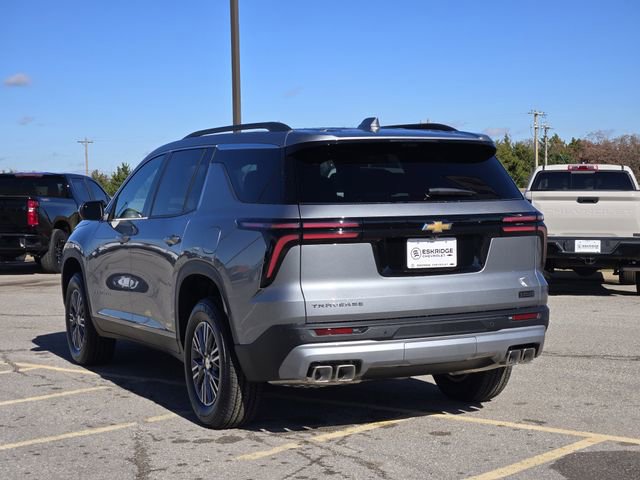 2026 Chevrolet Traverse photo 3