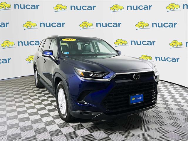 2025 Toyota Grand Highlander XLE's photo