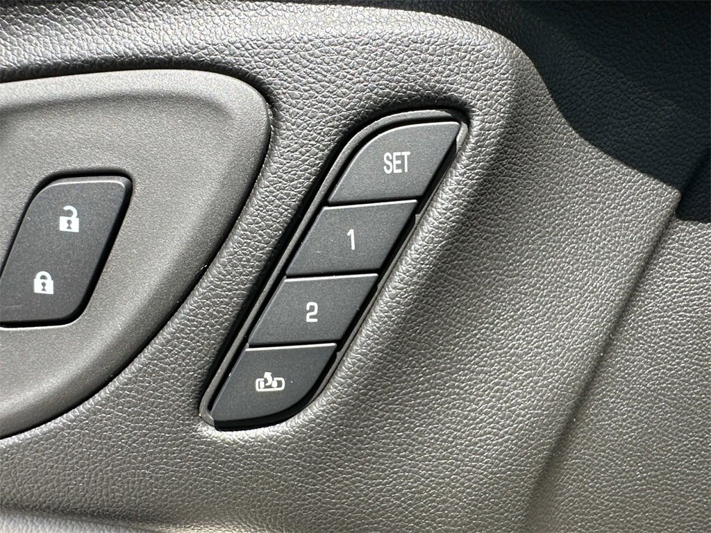 2026 Buick Encore GX Avenir photo 16