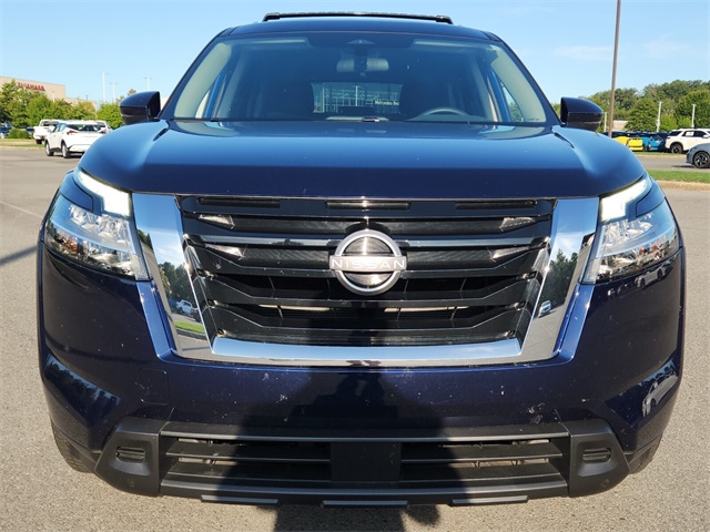 2022 Nissan Pathfinder SV photo 8