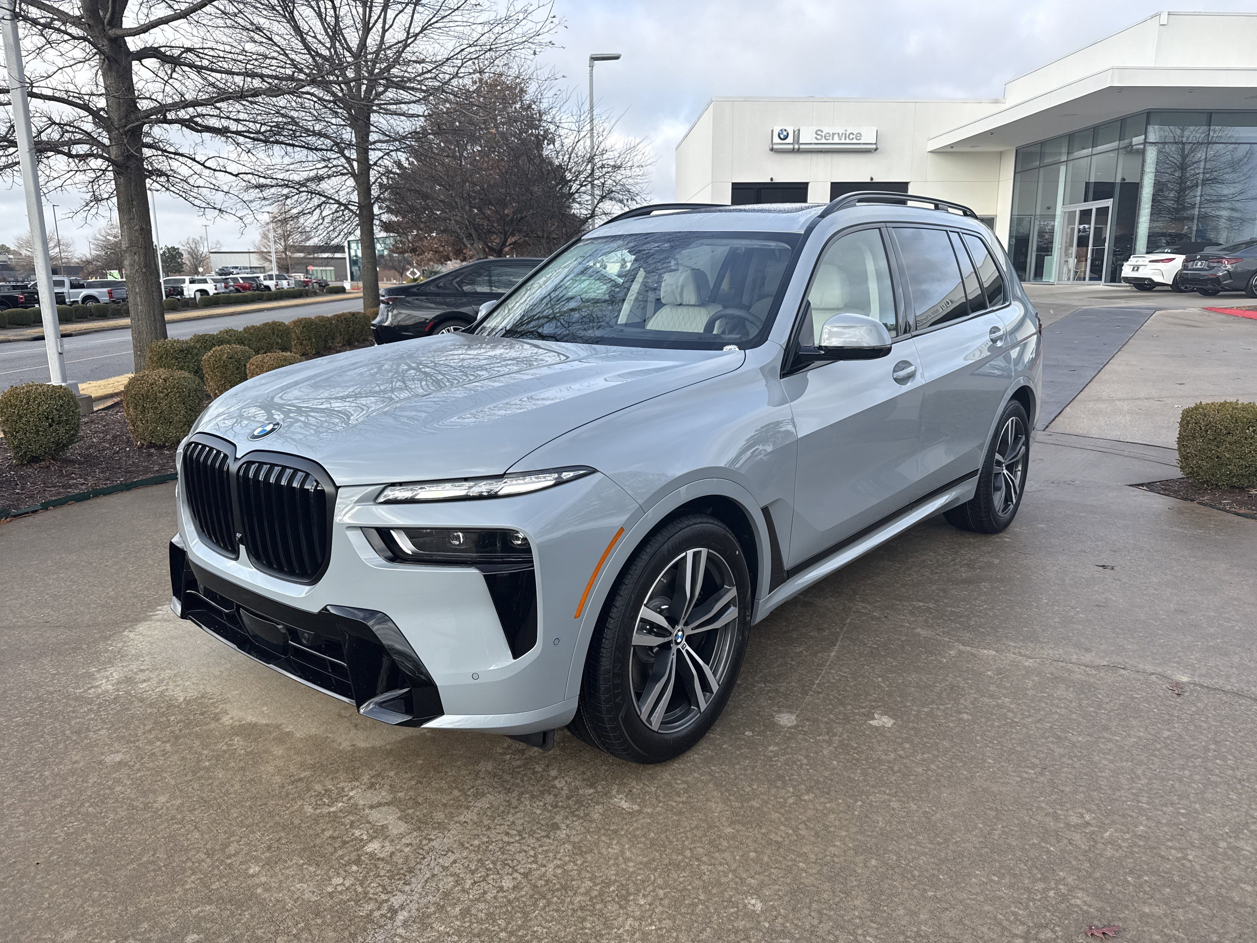 2026 BMW X7 40i's photo