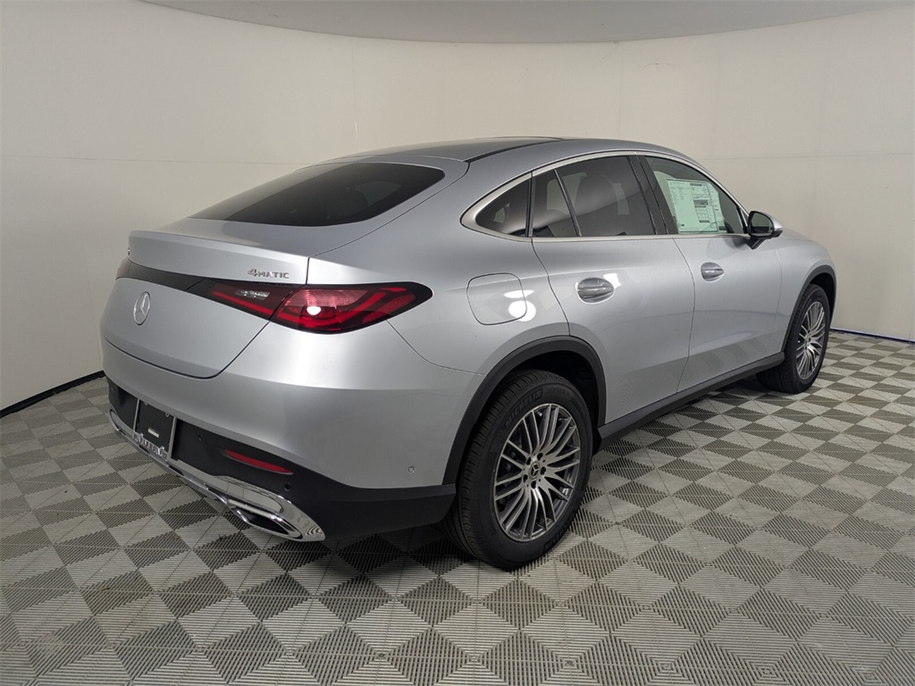 2026 Mercedes Benz GLC 300 4MATIC photo 4