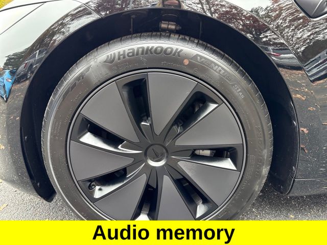 2024 Tesla Model 3 Long Range photo 3