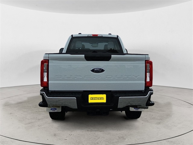 2025 Ford F-250 photo 4