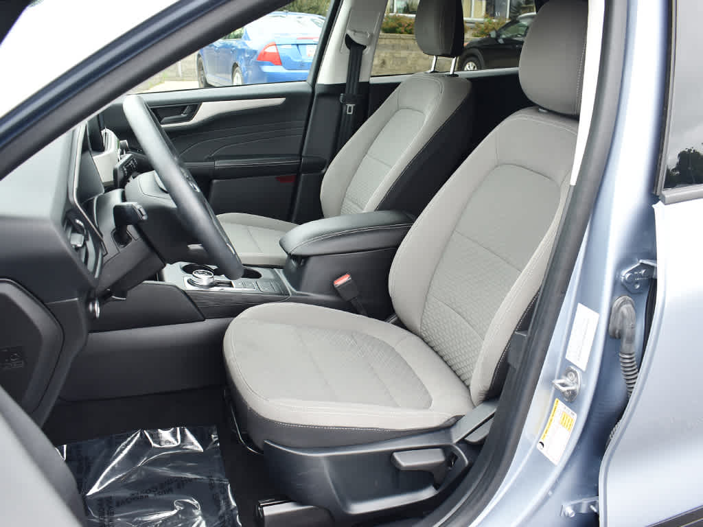 2022 Ford Escape SE photo 5