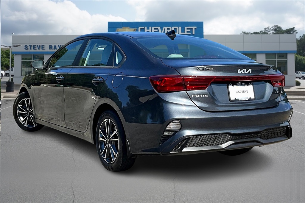 2023 Kia Forte LXS photo 4