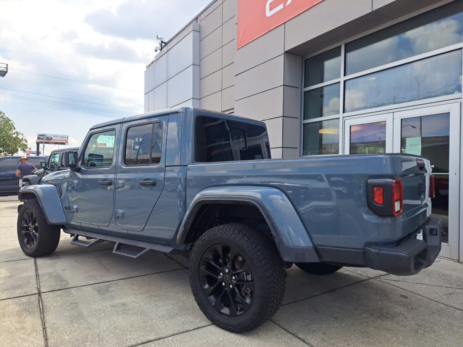 2024 Jeep Gladiator Sport photo 6