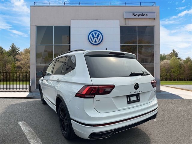 2022 Volkswagen Tiguan SE R-Line Black photo 4
