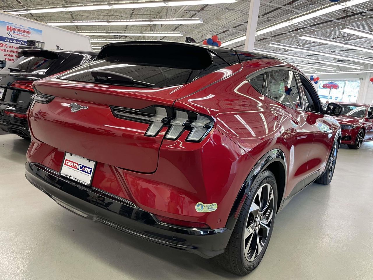 2021 Ford Mustang Mach-E Premium photo 7