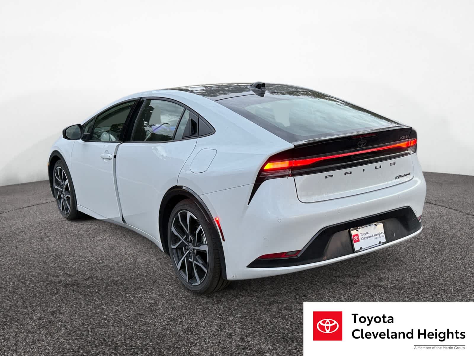 2024 Toyota Prius Prime XSE photo 3