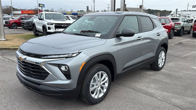 2026 Chevrolet Trailblazer LS's photo