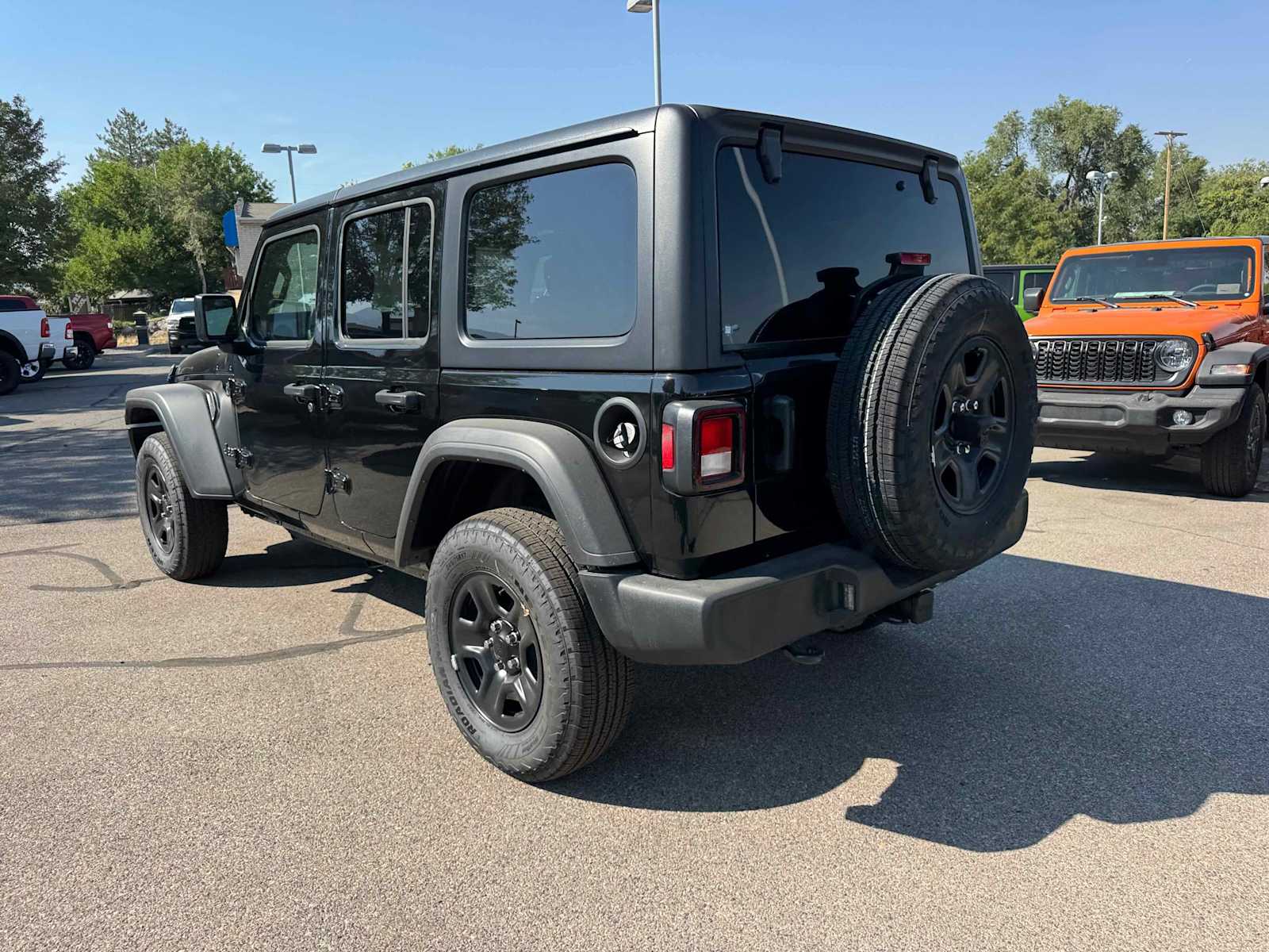 2025 Jeep Wrangler Sport photo 3