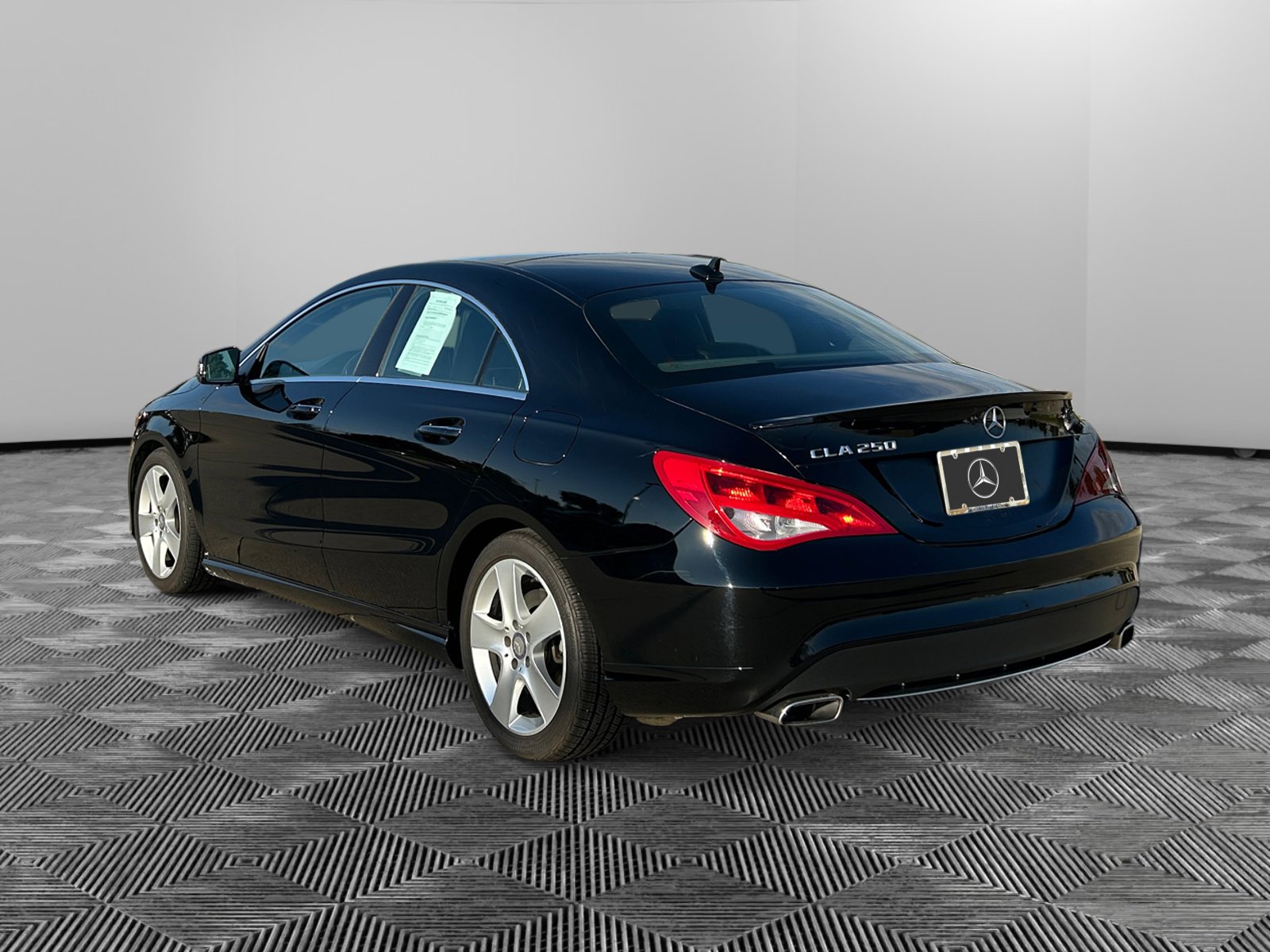 2015 Mercedes Benz CLA 250 photo 3