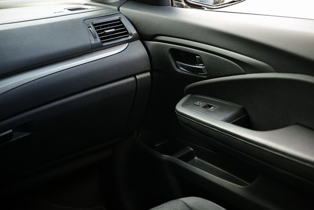 2021 Honda Ridgeline Sport photo 31