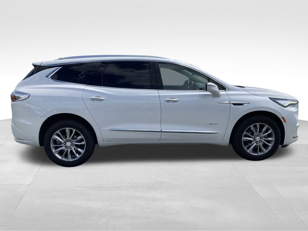2022 Buick Enclave Avenir photo 8