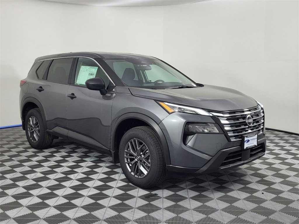 2025 Nissan Rogue S photo 4