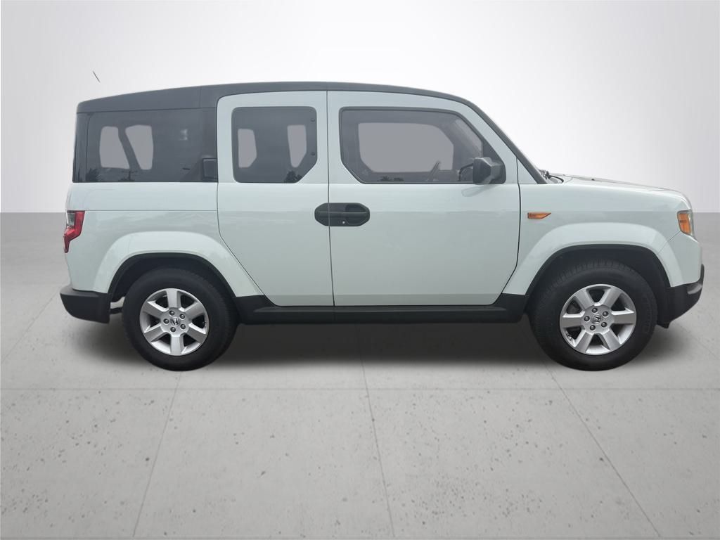 2010 Honda Element EX photo 2