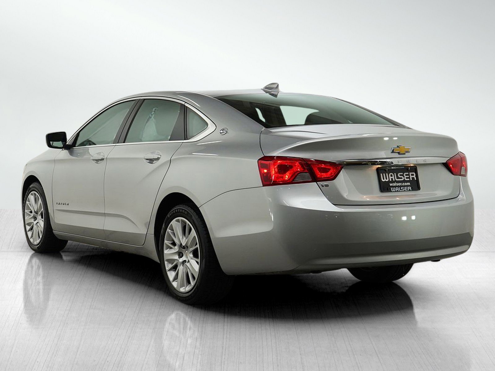 2017 Chevrolet Impala LS photo 2