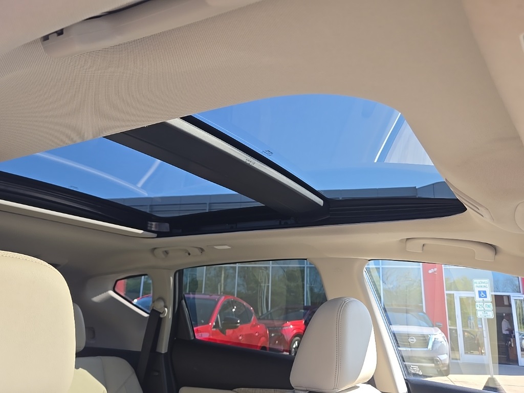 2023 Nissan Murano SL photo 22