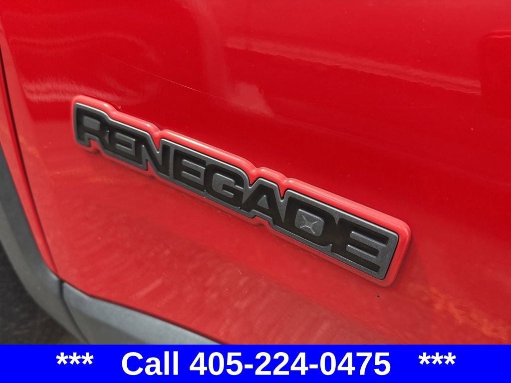 2015 Jeep Renegade Trailhawk photo 4