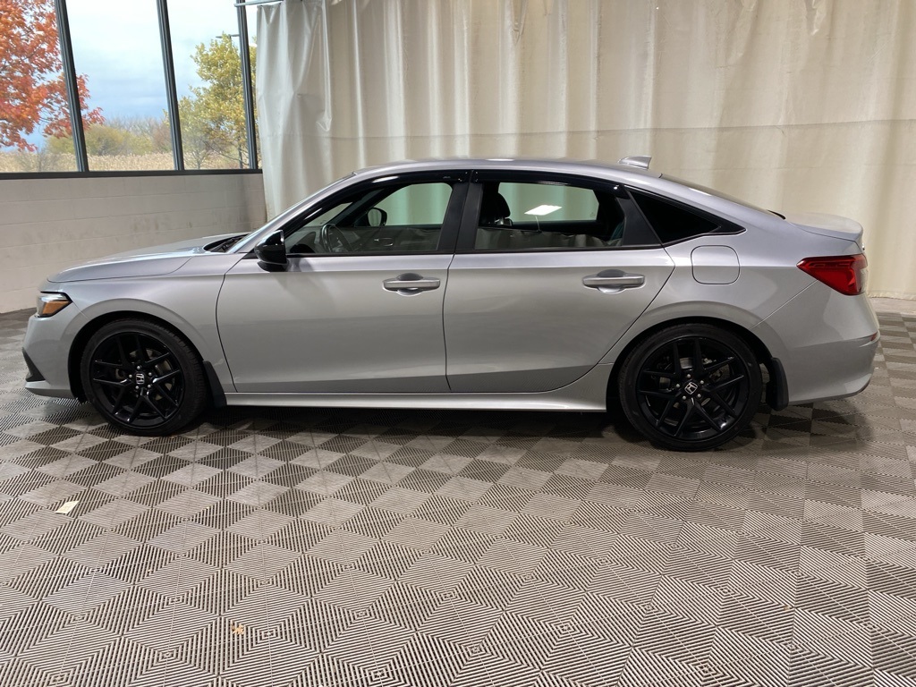 2022 Honda Civic Sport photo 3