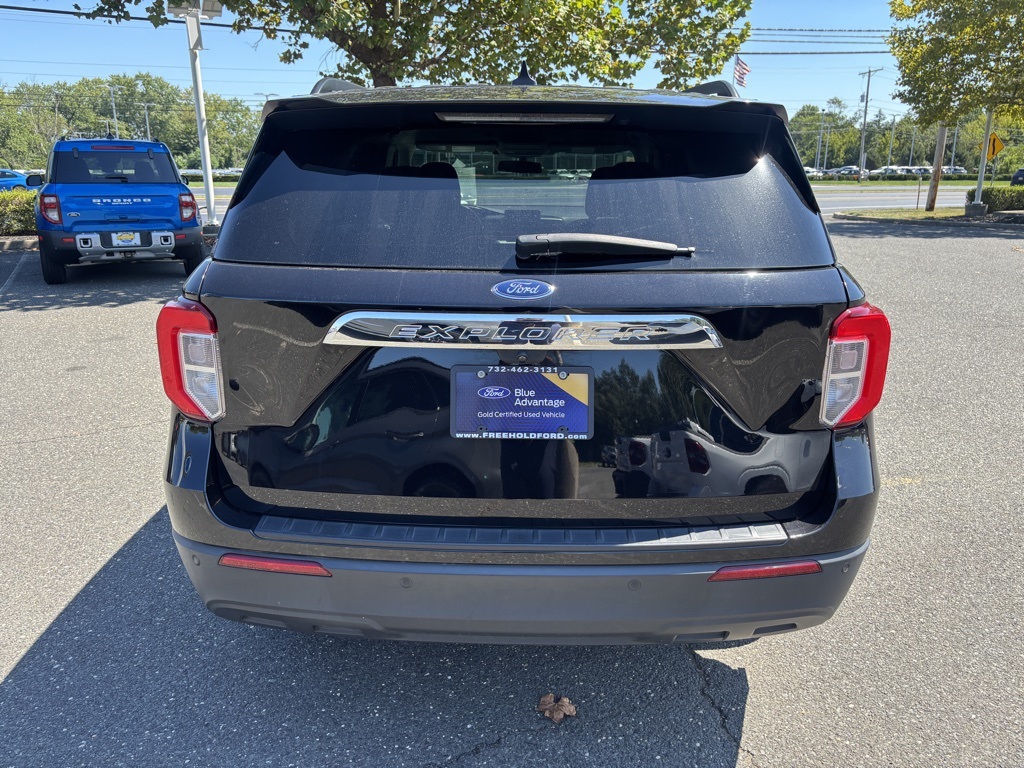 2022 Ford Explorer XLT photo 3