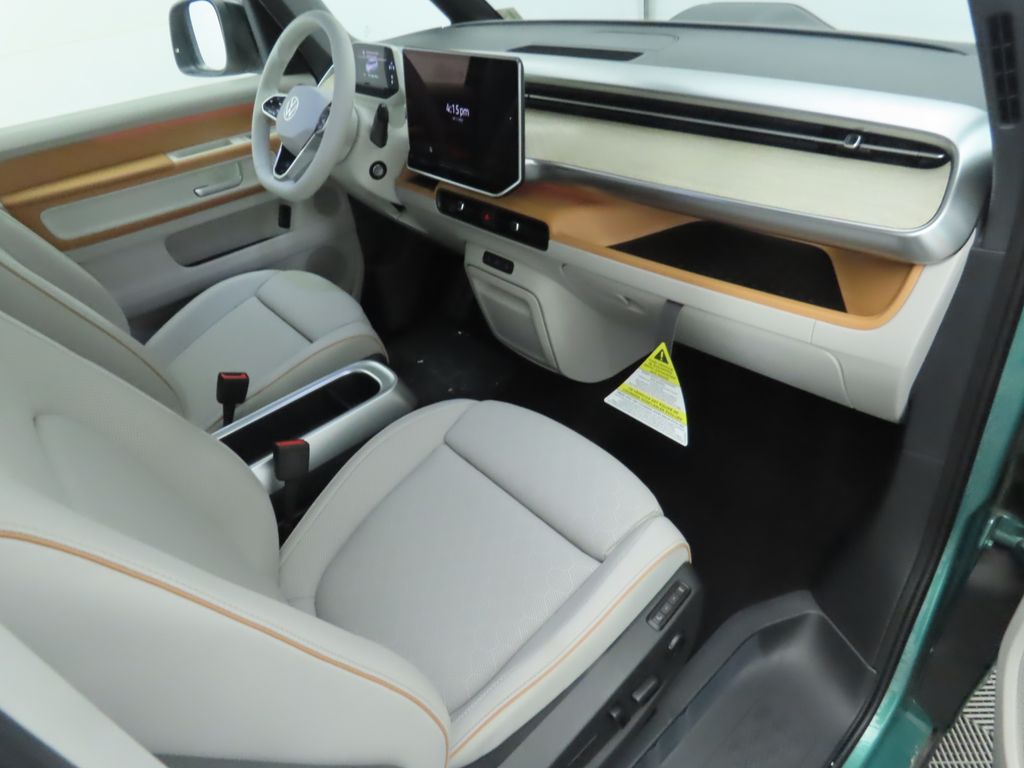 2025 Volkswagen ID. Buzz Pro Plus photo 16