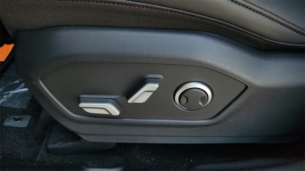 2026 Hyundai Santa Fe SEL photo 16