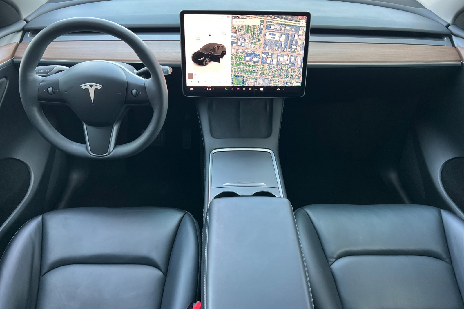 2024 Tesla Model Y photo 12