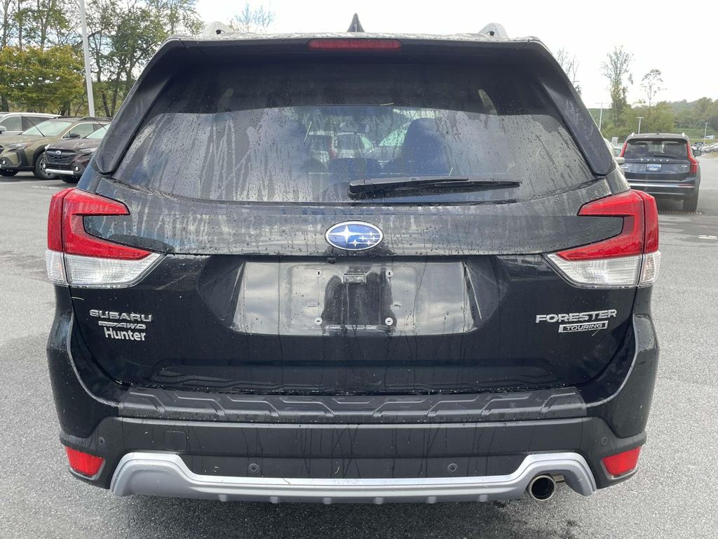 2024 Subaru Forester Touring photo 24