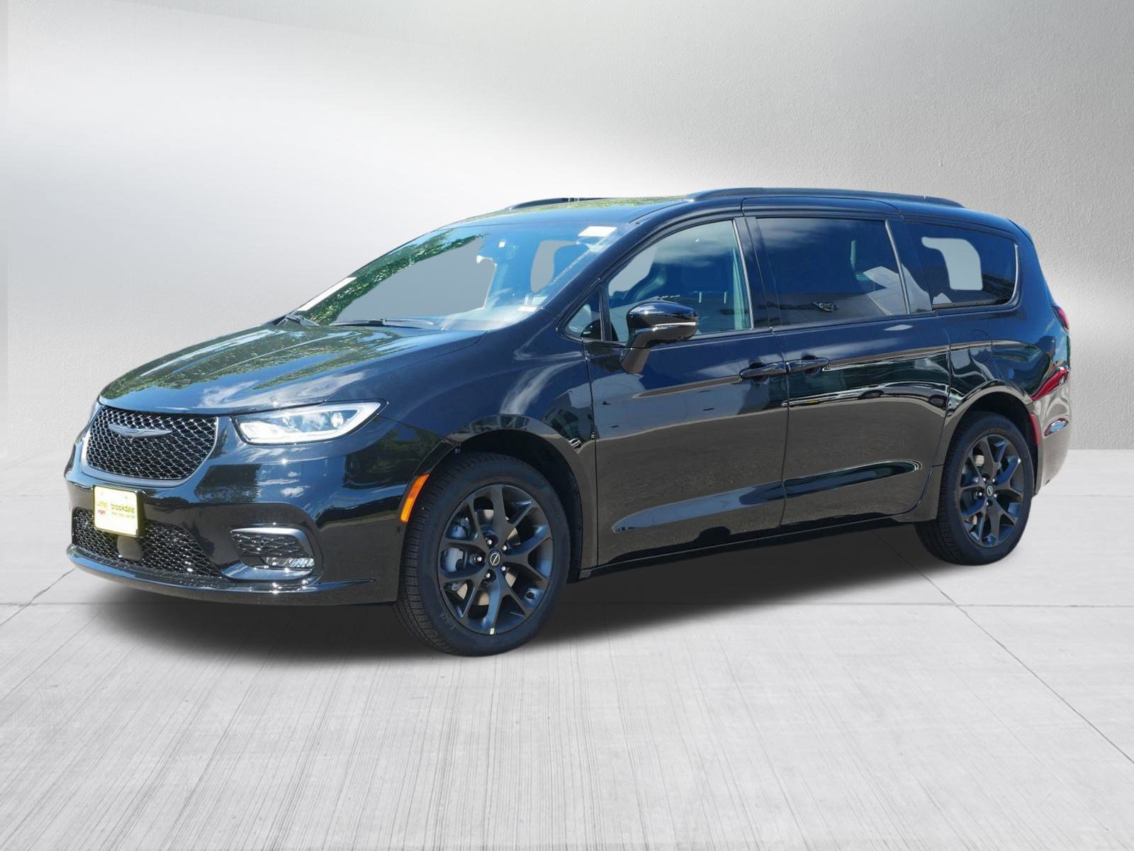 2026 Chrysler Pacifica Limited photo 2