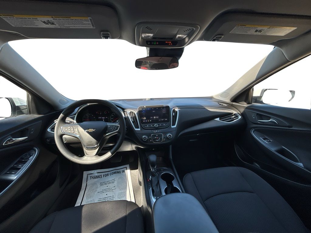 2023 Chevrolet Malibu LS photo 17