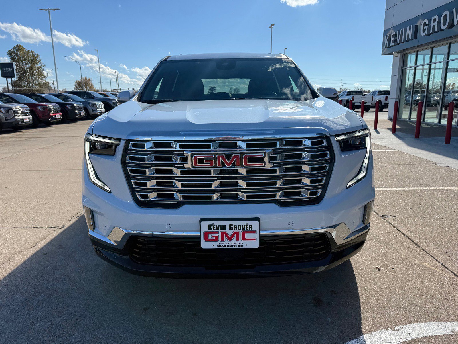 2026 Gmc Acadia Denali photo 2
