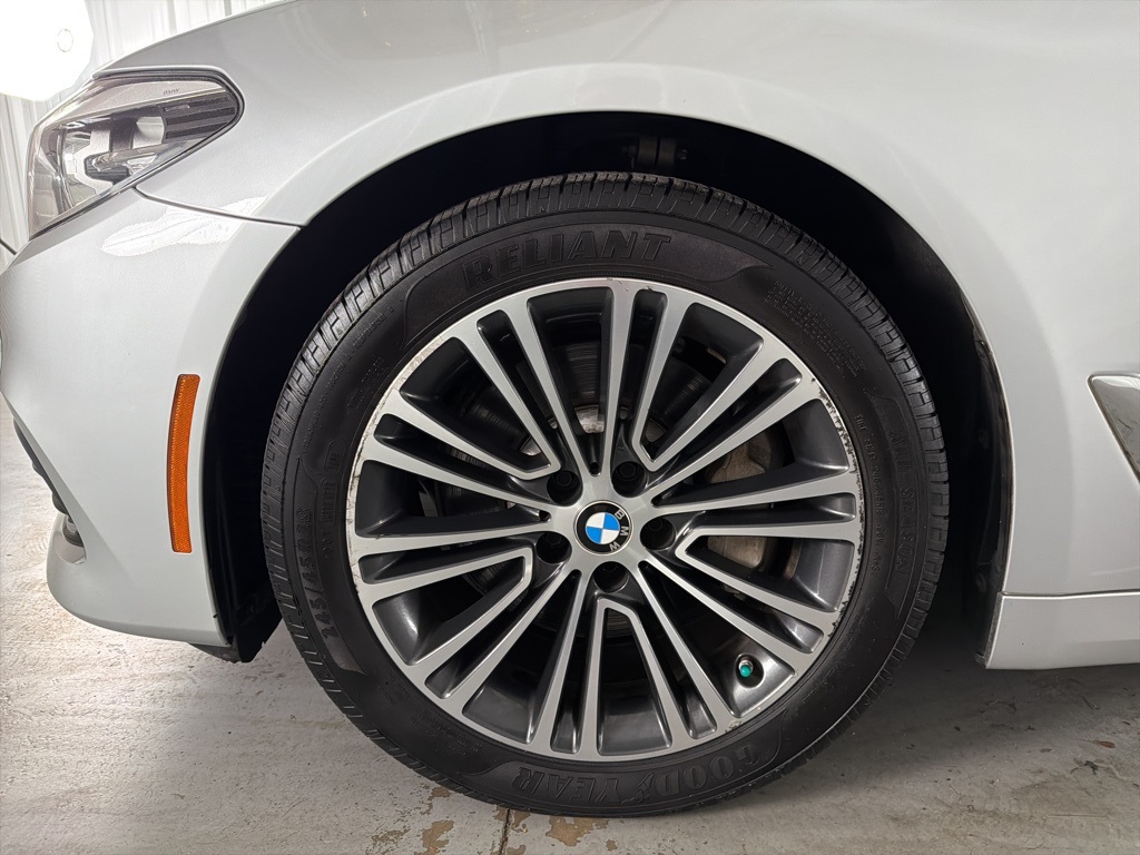 2019 Bmw 530i Sedan photo 4