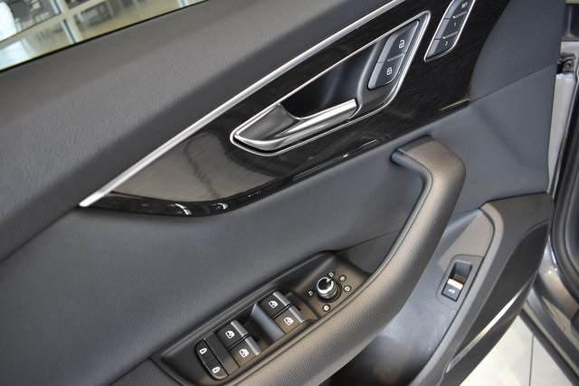 2022 Audi Q7 45 Premium Plus photo 17