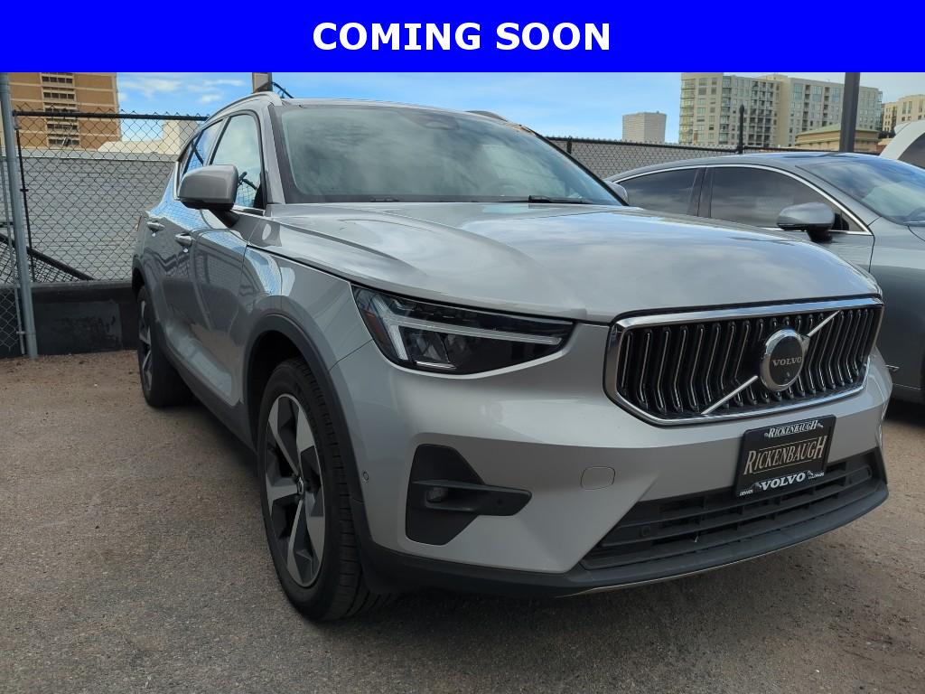 2025 Volvo XC40 Plus's photo