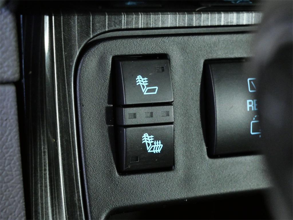 2015 Chevrolet Traverse 2LT photo 22