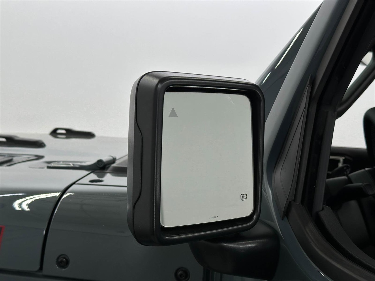 2025 Jeep Gladiator Rubicon photo 14