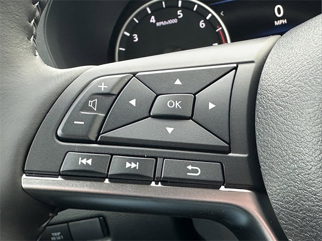2025 Nissan Sentra SV photo 14