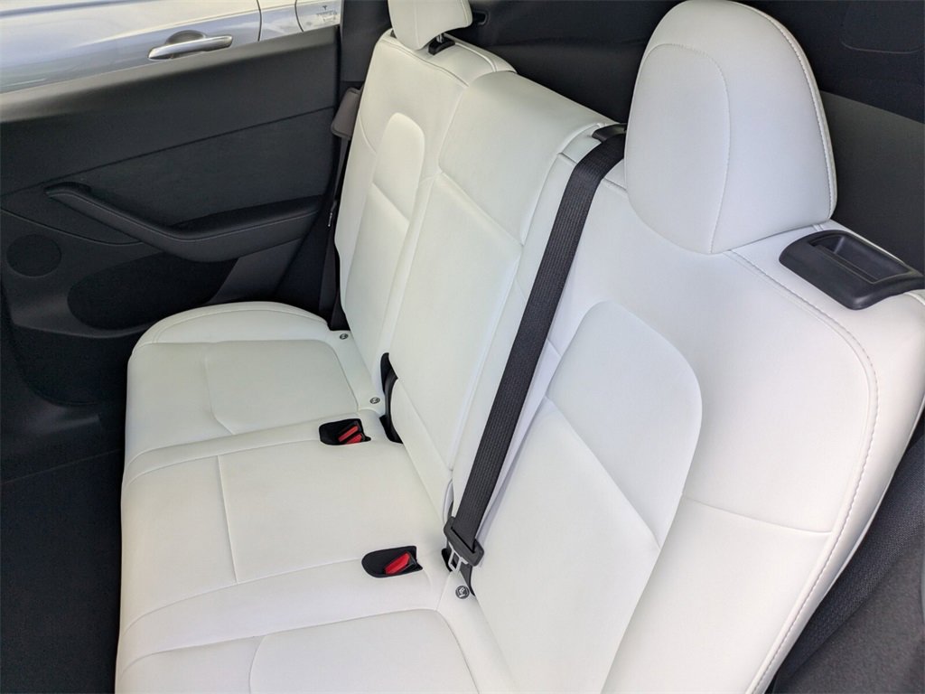 2023 Tesla Model Y Performance photo 13