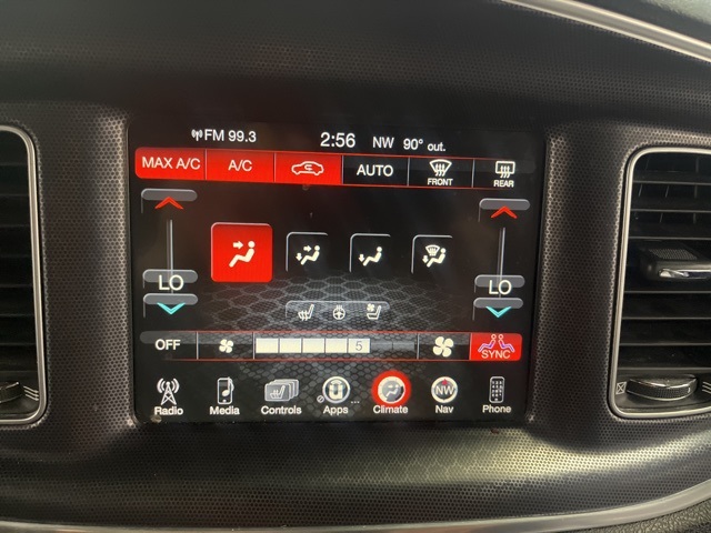 2015 Dodge Charger R/T photo 17