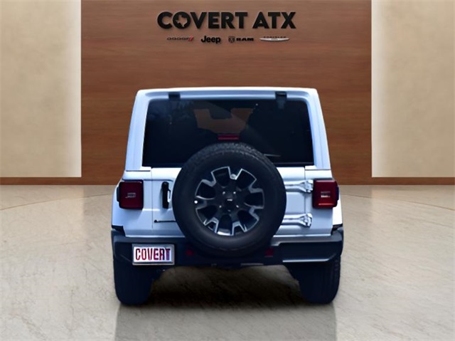 2025 Jeep Wrangler Sahara photo 4